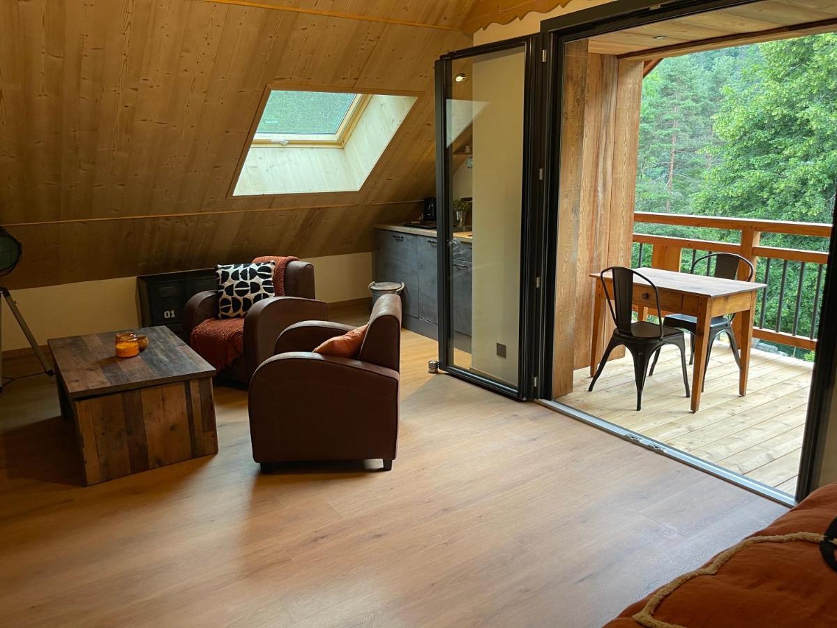 Chambres D'Hotes Les Chambres D'Elsa Albiez-Montrond Εξωτερικό φωτογραφία