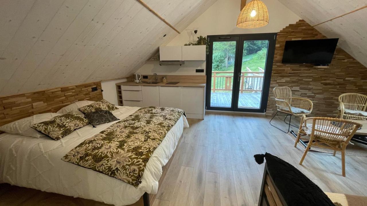 Chambres D'Hotes Les Chambres D'Elsa Albiez-Montrond Εξωτερικό φωτογραφία