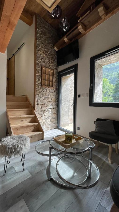 Chambres D'Hotes Les Chambres D'Elsa Albiez-Montrond Εξωτερικό φωτογραφία