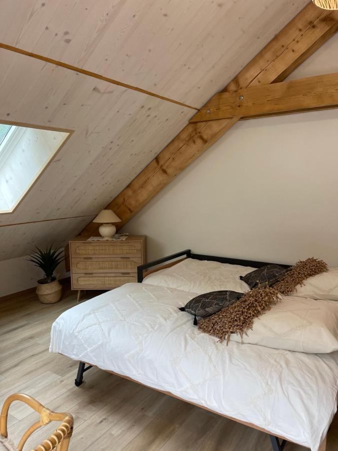 Chambres D'Hotes Les Chambres D'Elsa Albiez-Montrond Εξωτερικό φωτογραφία