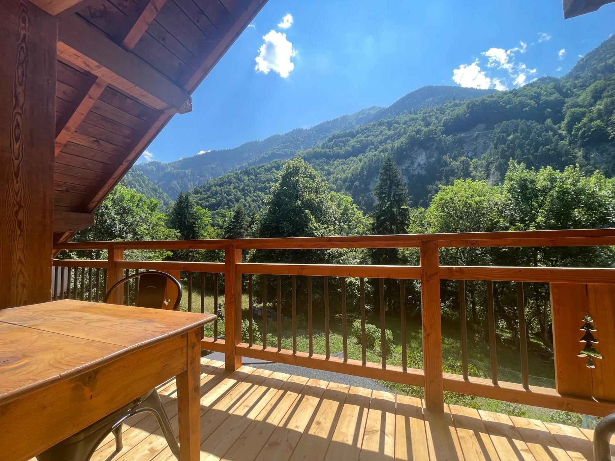 Chambres D'Hotes Les Chambres D'Elsa Albiez-Montrond Εξωτερικό φωτογραφία